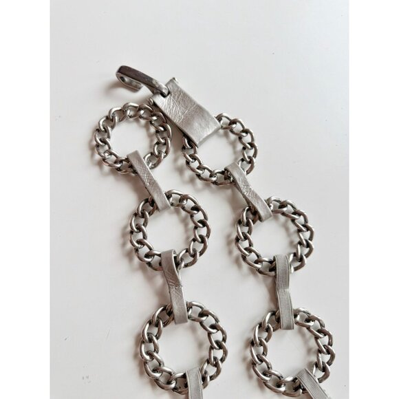 SUZI ROHER Silver Tone Metallic Leather Chain Link Belt, One Size - Picture 3 of 8